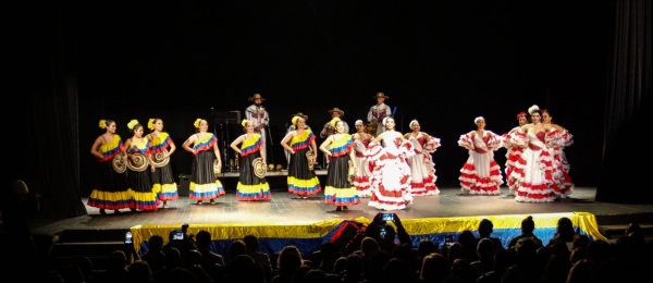 Héritage Colombien celebró 11 años de fundación con la presentación “Destino” en Gatineau